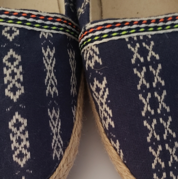 American Eagle Boho Canvas Slip On 9 - Picture 6 of 8